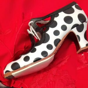 39 y medio Jade  piel lunares con ante negro